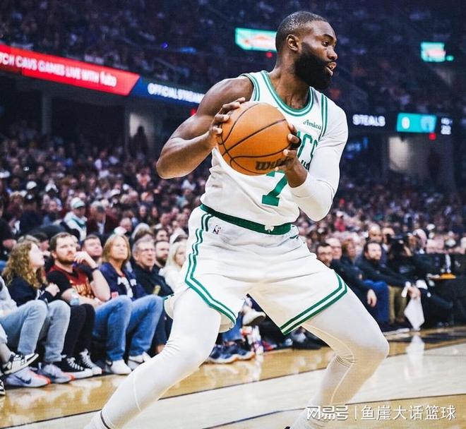 凯尔特人三战全胜骑士 阿特金森指进攻问题 塔图
