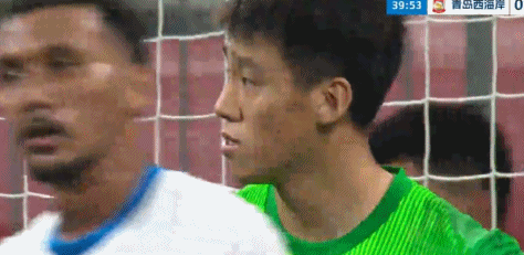 刘世博失误成关键 球队主场告负 青岛西海岸趁机