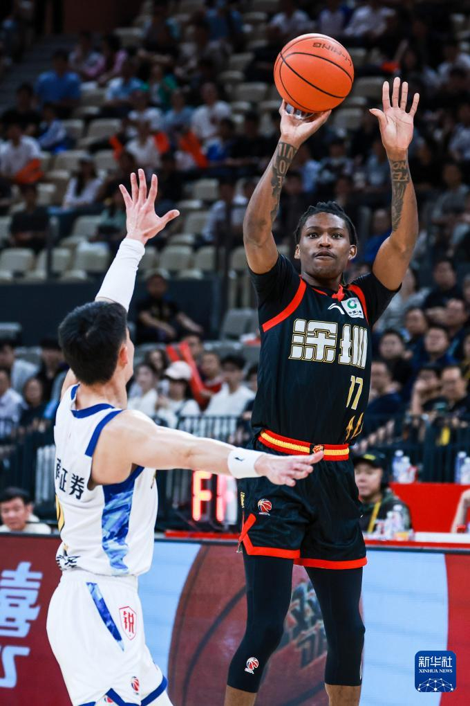 深圳马可波罗大胜浙江浙商证券 沈阳史密斯砍下