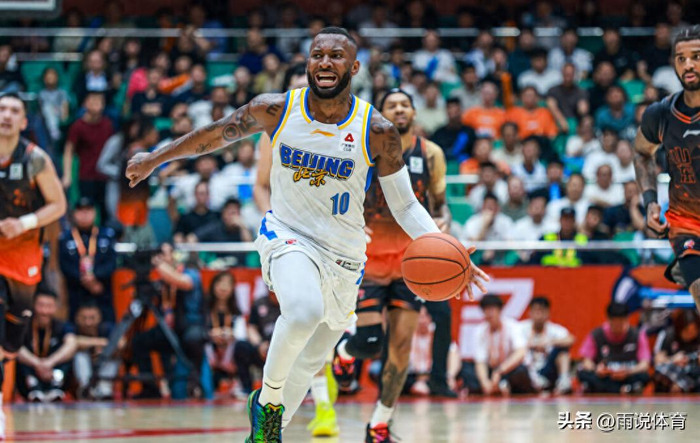 北京首钢签约威廉姆斯 青岛新援奎因奥内斯将迎