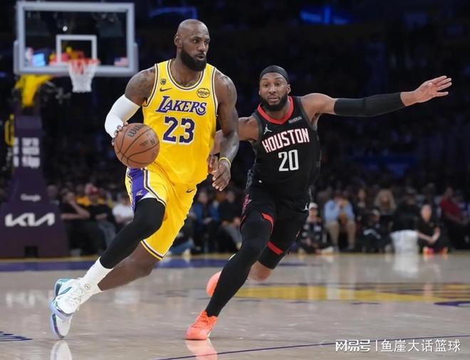 湖人主场力克火箭 詹姆斯19+8+13助球队逆转