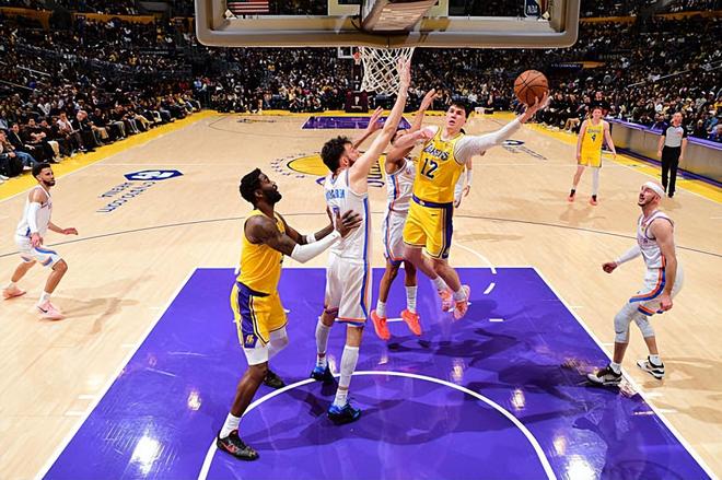 雷霆123-87大胜湖人 拉拉维亚低迷难掩球队颓势