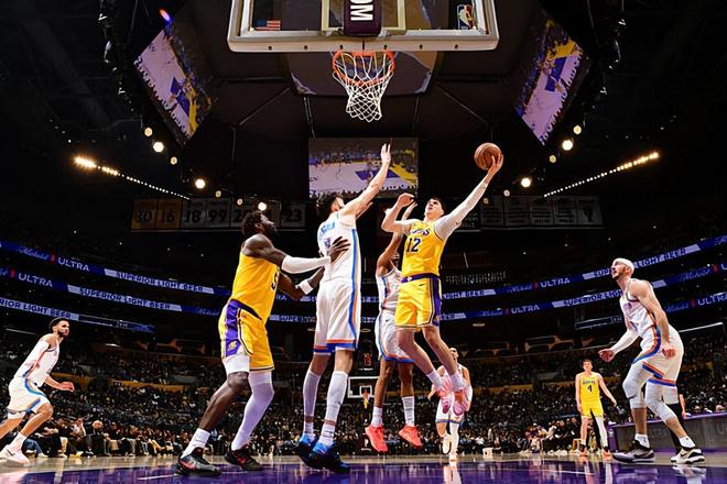 雷霆123-87大胜湖人 拉拉维亚低迷难掩球队颓势