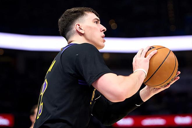 雷霆123-87大胜湖人 拉拉维亚低迷难掩球队颓势